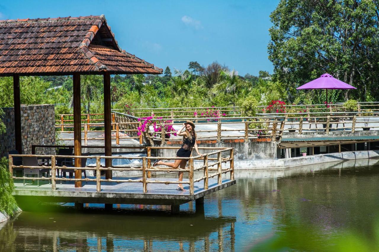 Sankofa Village Hill Resort & Spa Hue Exterior photo